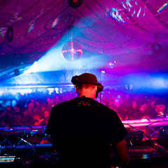 Volkmar Rauschlos Jagt auf 3. Oktober 2025 / DISCO HOUSE