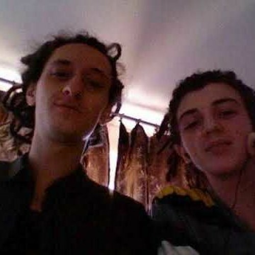 Loc feat. Yung Trappa-Pop Bottles