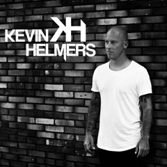 * FREE DOWNLOADS *
