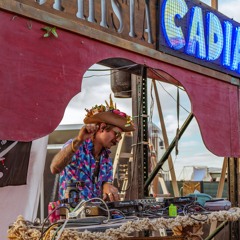 Sophistacadia Sunset @ The Cove