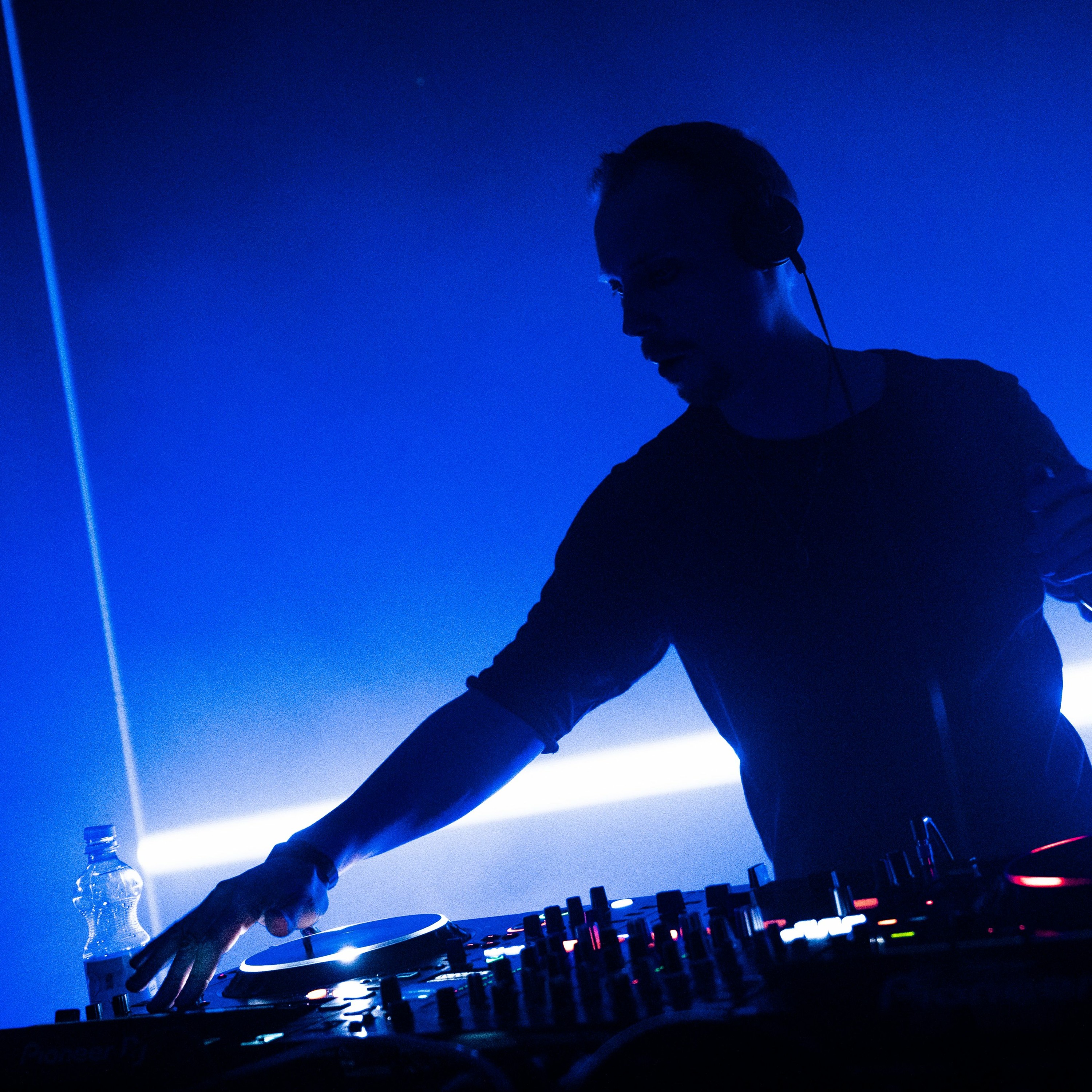 Orion\'s Podcast (YleX, Absence of Facts)