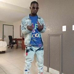 Rio Tearing Cnotes-Hustle Forever