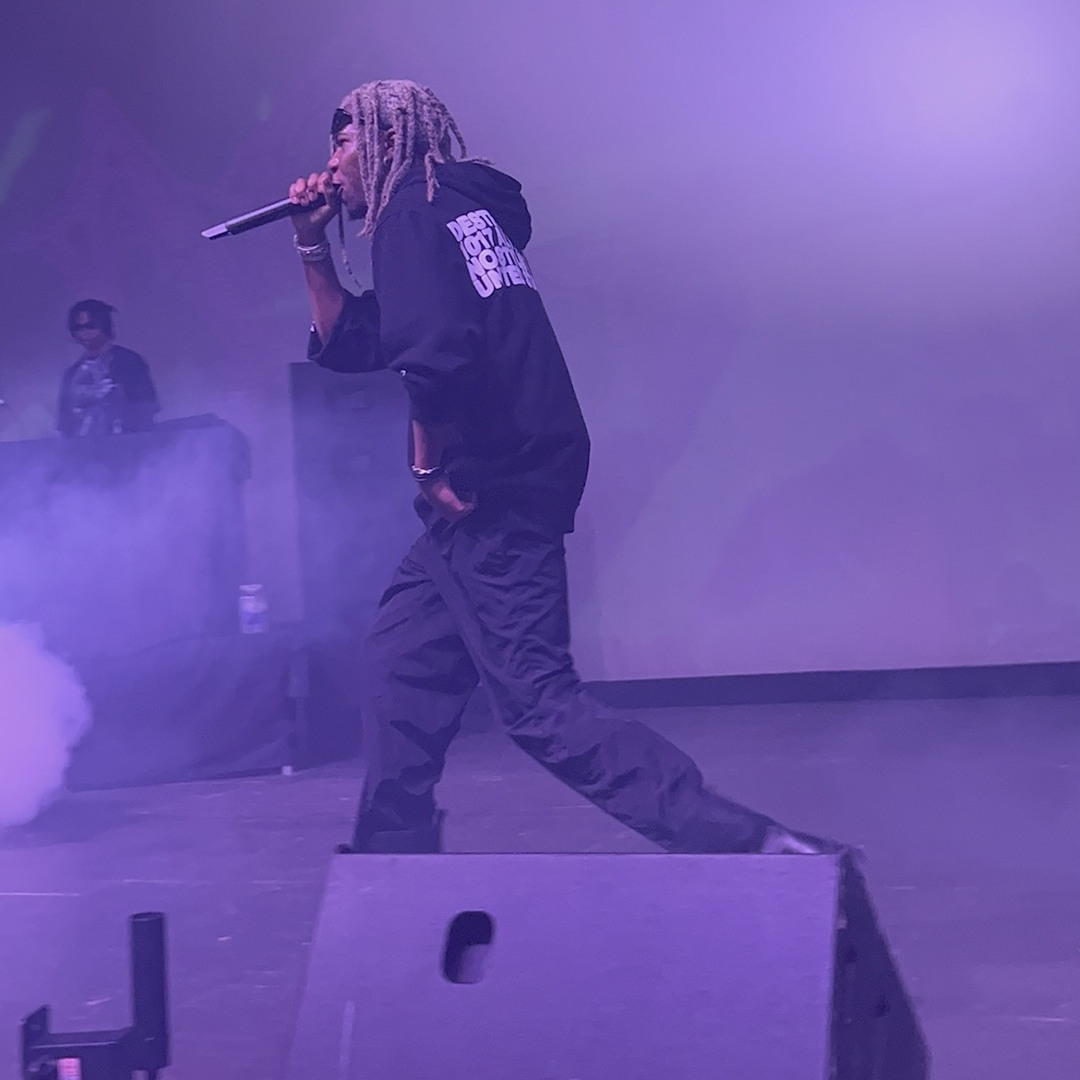 artworks-qcYgwAZ1ET7UI6za-