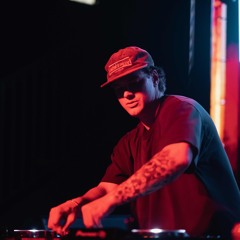 Ask The Expert: How Kade Findley Went From Frat DJ To Rising EDM Phenom