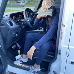 Mz Put Em On - Big Boujie