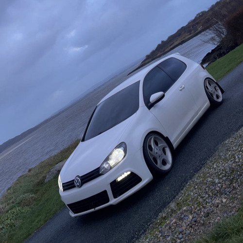 Im like hey whats up hello🤟