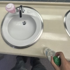 Walk this way (5KJORDN1 JAYLXX ANDRZXZ)