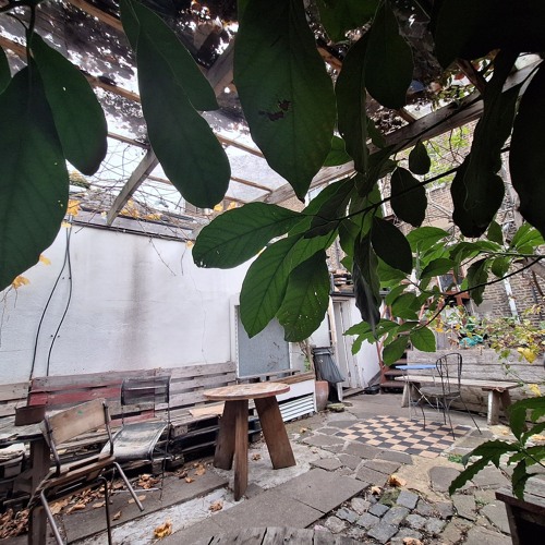 I LIKE A SLOW QUIET RAVE.m4a