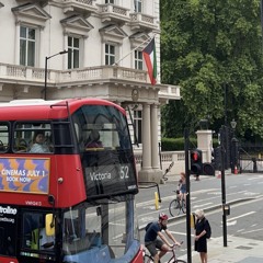 باريس ولا لندن ؟