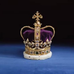 Weight of the Crown