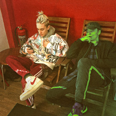 DEFA x MAVİ - DİK DUR