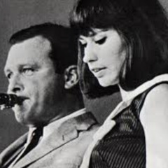 Agua de Beber -v2- tenor sax solo