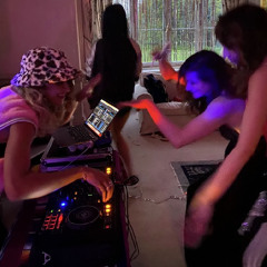 Mar Henny set (no 🎧 cos mixer tech issue 😭)