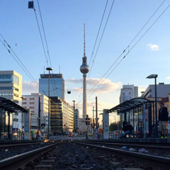 GOOD MORNING BERLIN
