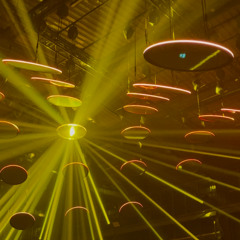 Elle @ The Strepitus