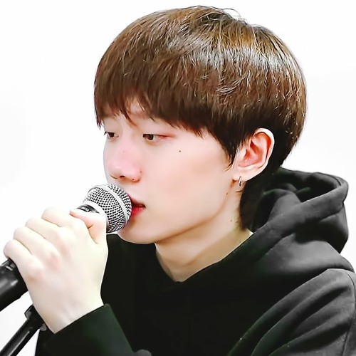 Listen to 하현상 - Anyone by 914 in 월간 하현상 playlist