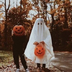 spooky season 👻