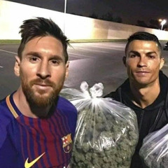 FUMO 80 KILO COM O MESSI X LIL DOUG X BKB ZZZ