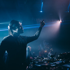 The Seekers of Light ADE '25 - Philou Louzolo