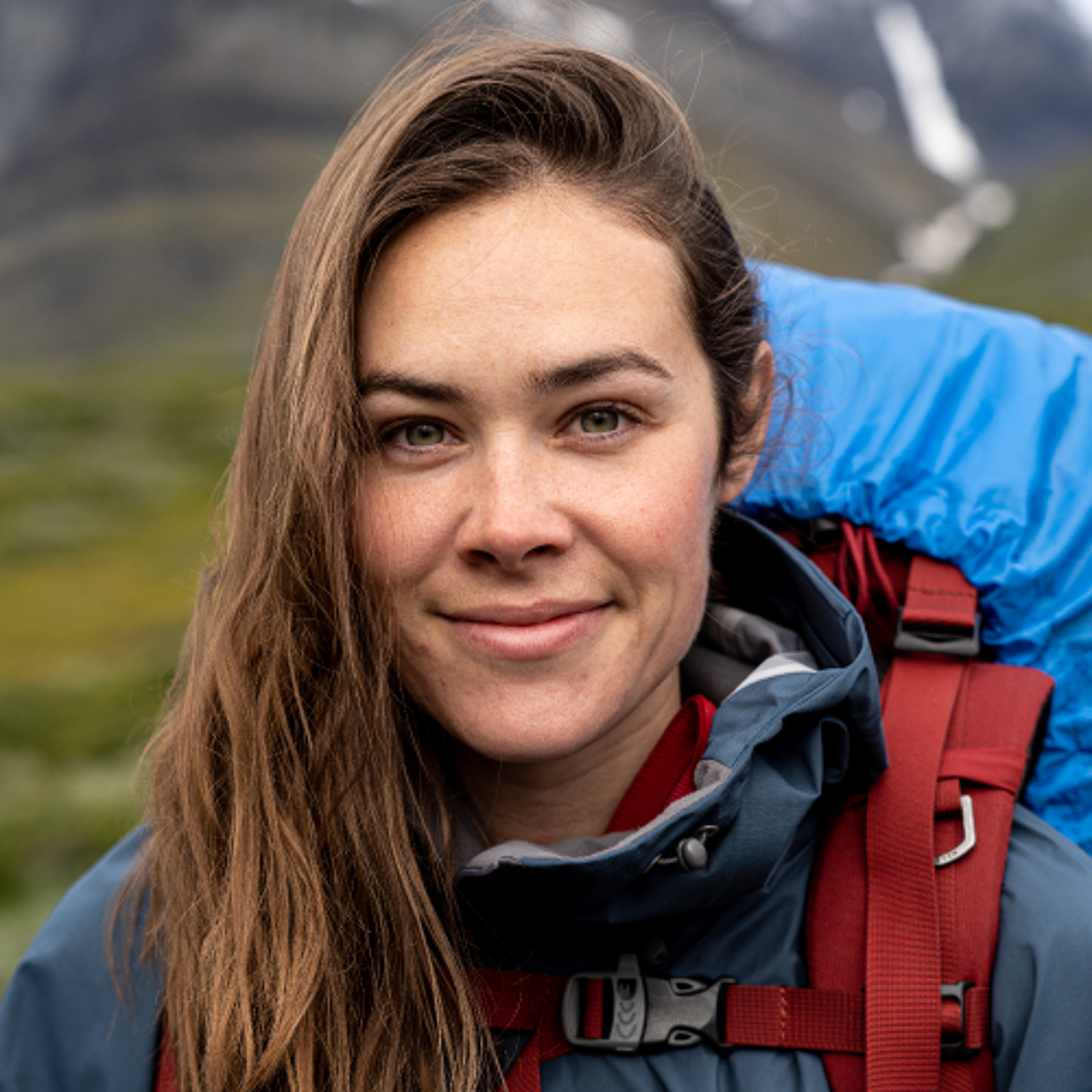 From Crime Reporter to Travel Writer: Kassondra Cloos Shares Her Fascinating Journey episode artwork