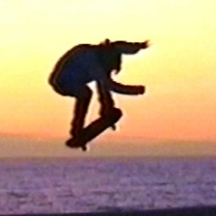 PREMIÈRE: Captn K - Salad Days