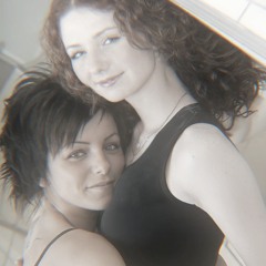 t.A.T.u. — clowns vs. not gonna get us (Eng. Version)