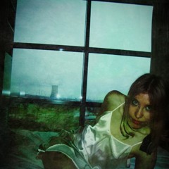 Introvert Girly (feat. Rott, Jollywrld)