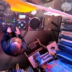 *Dj Gonzalez @"Kultur schaut in die Röhre"/8.05.21 @coBRANDa Ladengeschäft