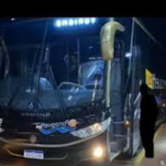 Clip video da menina que viralizou com 5 meninos video do onibus 51 cascavel ônibus