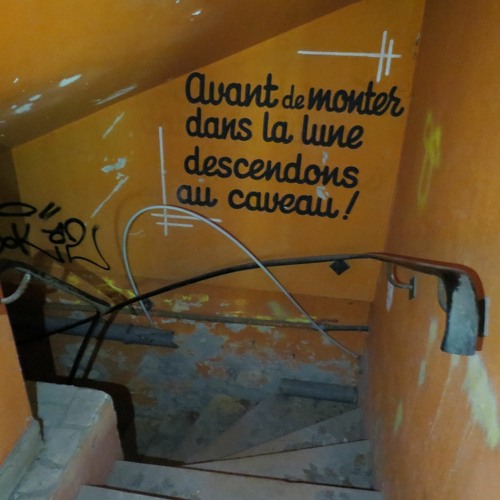 Absolem Ft. LoopTransistor - Piraterie Sociale