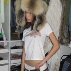 baggy jeans w tha prada