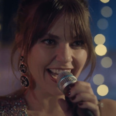 İstanbullu GelinAslı Enver - Seninle Başım Dertte