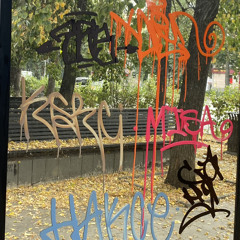 GUCCI EXXX SUPAWOWES