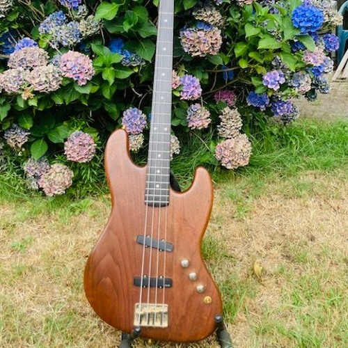 Moon 2024 jazz bass