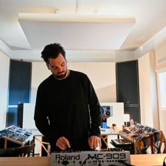 Awesome Soundwave Live 028 [with De Sluwe Vos]