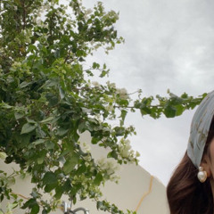 ‎⁨فَسقيتهُ نبعاً من الحبِ الندي وسُقيتُ كأس الصدِ من مُتعمدِ⁩