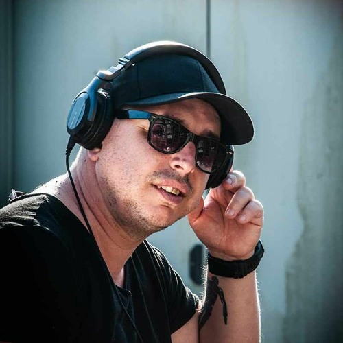 GeeSmall - First Touch (Original Mix) Master V1