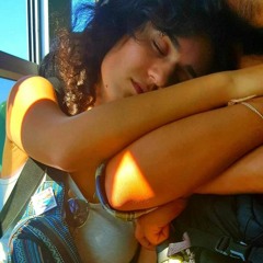 ياس خضر _ أحبك وأحب كلمن يحبك .. وأحب الورد جوري عبنه بلون خدك .. احبك