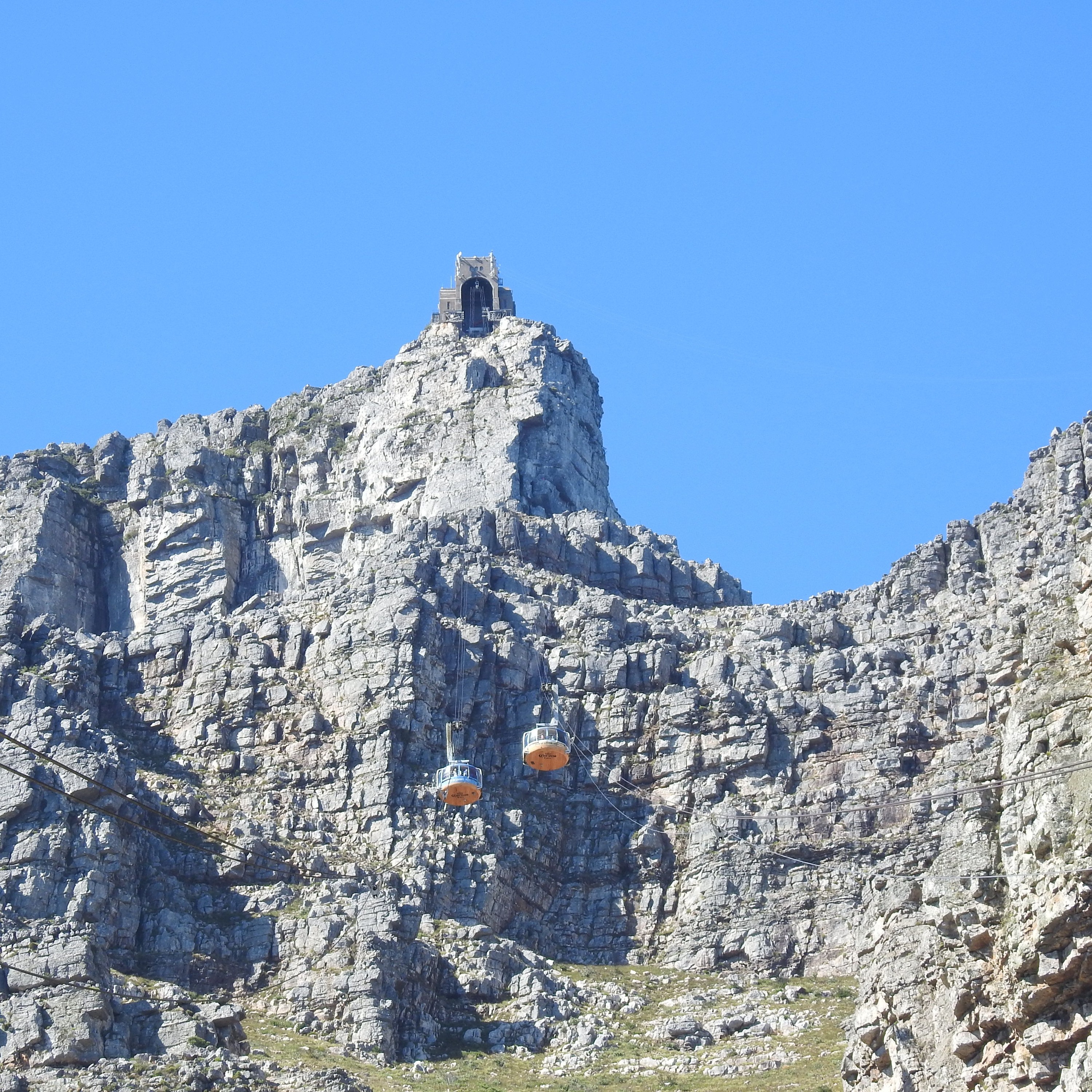 Two Sides of Cape Town, South Africa - Carolyne Jasinski & Helen Hayes episode artwork