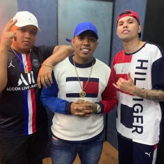 MC Marks MC DR E MC Vinny - Fogos Na Favela