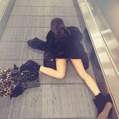 Inaction (touchthwsky)