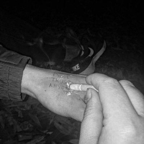 كرهني شوقك بالعشق.⁩