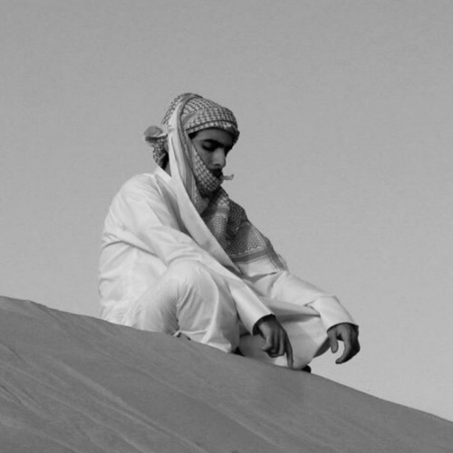 مرةٍ اشلا ومره يعاودنيّ بلاي .