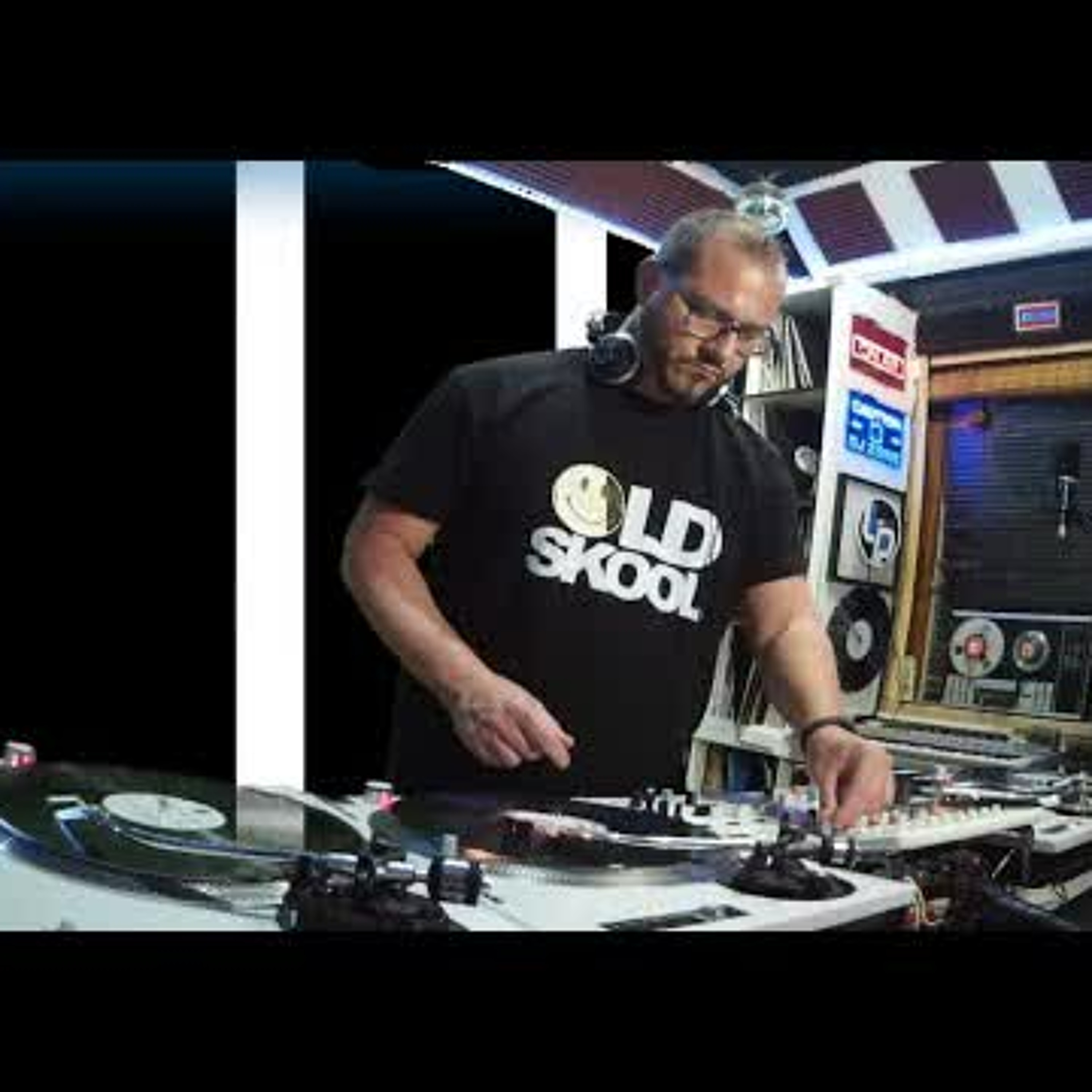 SESSIONS & LIVE SETS