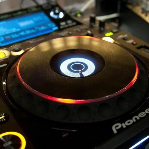 Dylan Viancha Ft. Karsajan - Don't Call Me (Original Mix)