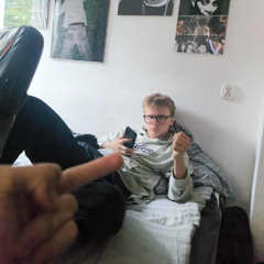 SUKI PATRZĄ NA MNIE LEAK (OFFICIAL FLEX)