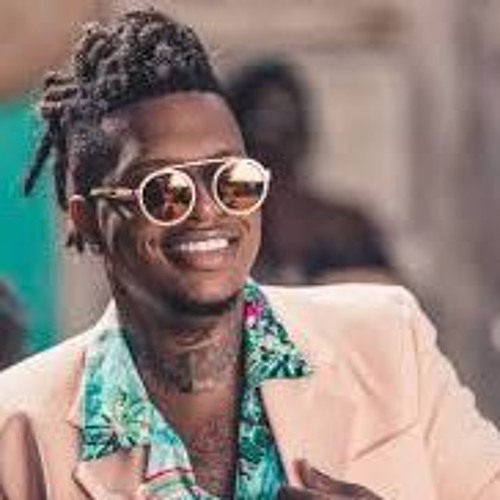 Mc Delano - Ela me ama [ Prod.DLN Studio ]