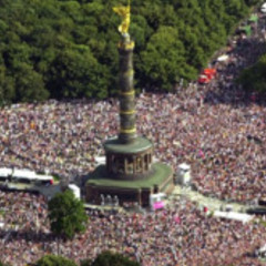 Industrial - Techno im Flixtrain