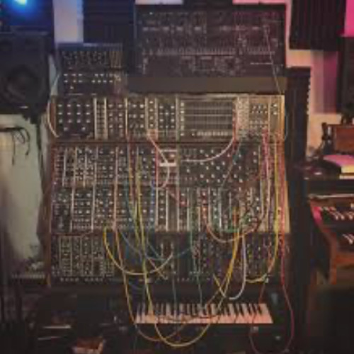 I don't like the LA rave scene