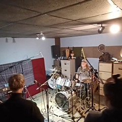 Sledgehammer live at five by drifter